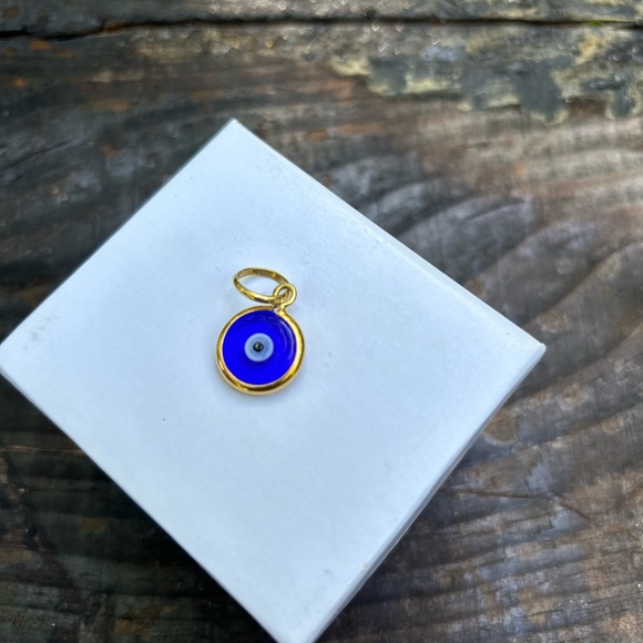 10k yellow gold pendant - Picture 5 of 6